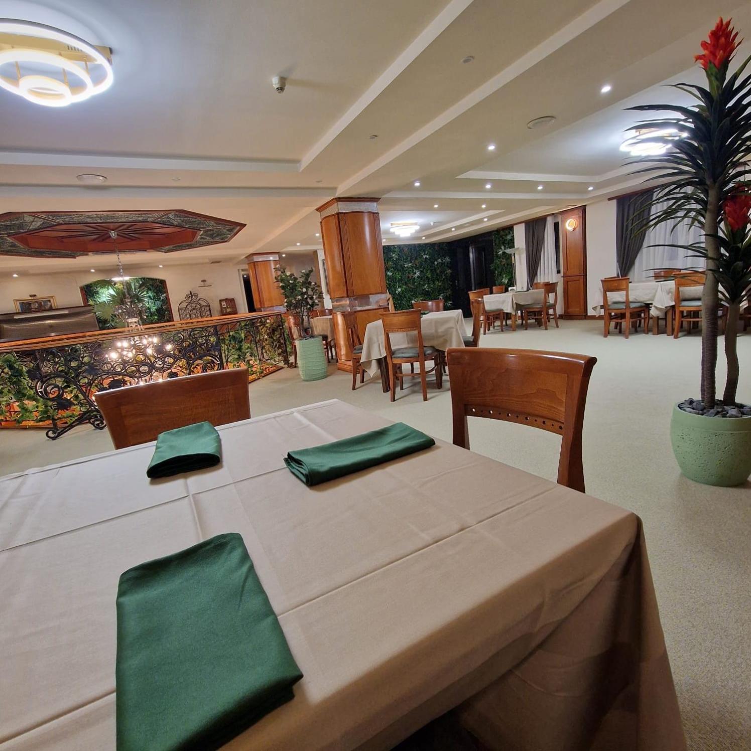 Hotel Princi I Arberit Prisztina Zewnętrze zdjęcie
