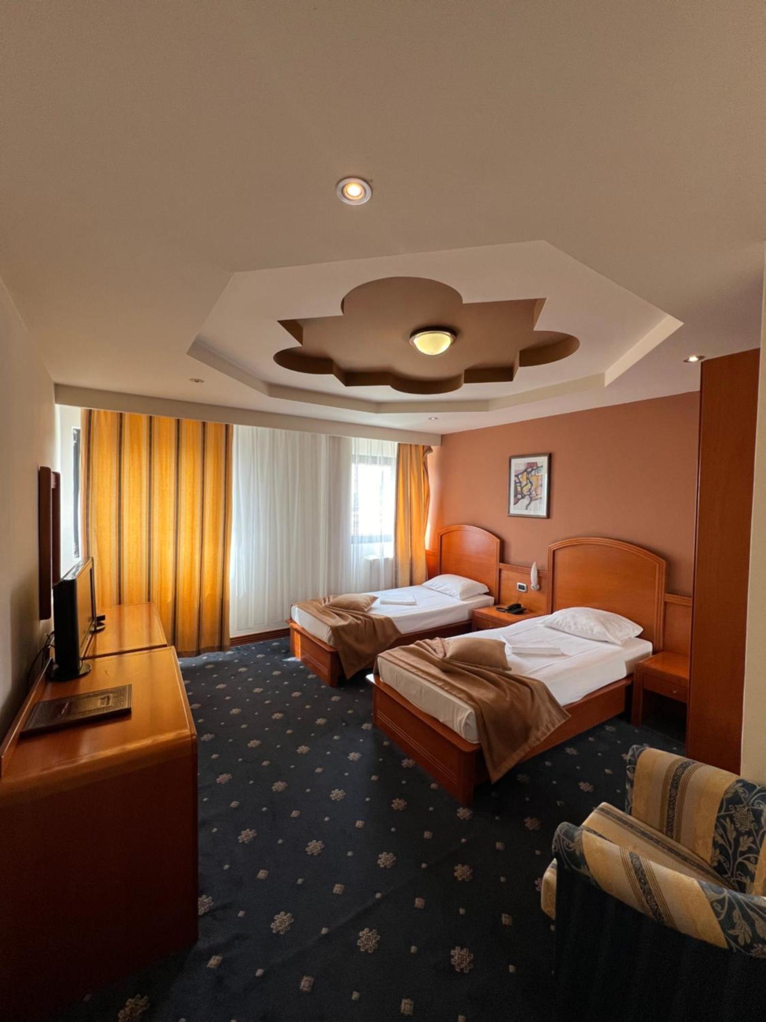 Hotel Princi I Arberit Prisztina Zewnętrze zdjęcie